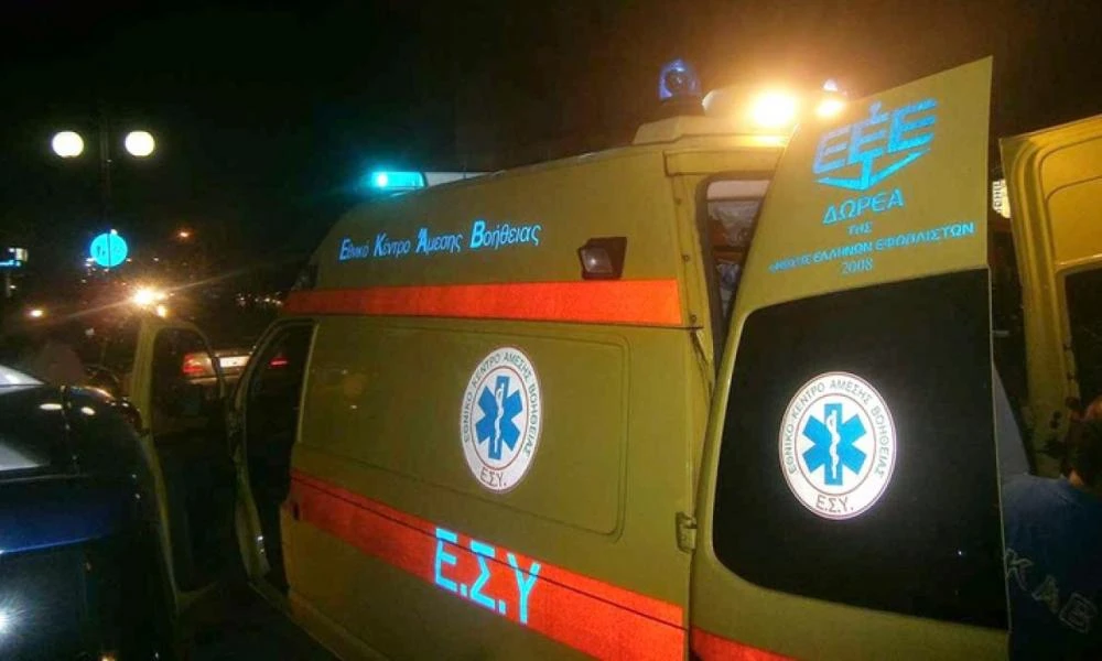 Άνδρας έπεσε από το μπαλκόνι του 2ου ορόφου στην Εύβοια-Μετεφέρθηκε στο νοσοκομείο